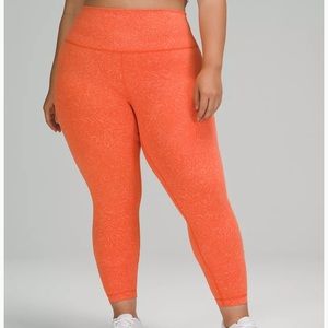 BNWT Lululemon Wunder Train HR Crop size 4 Orange
